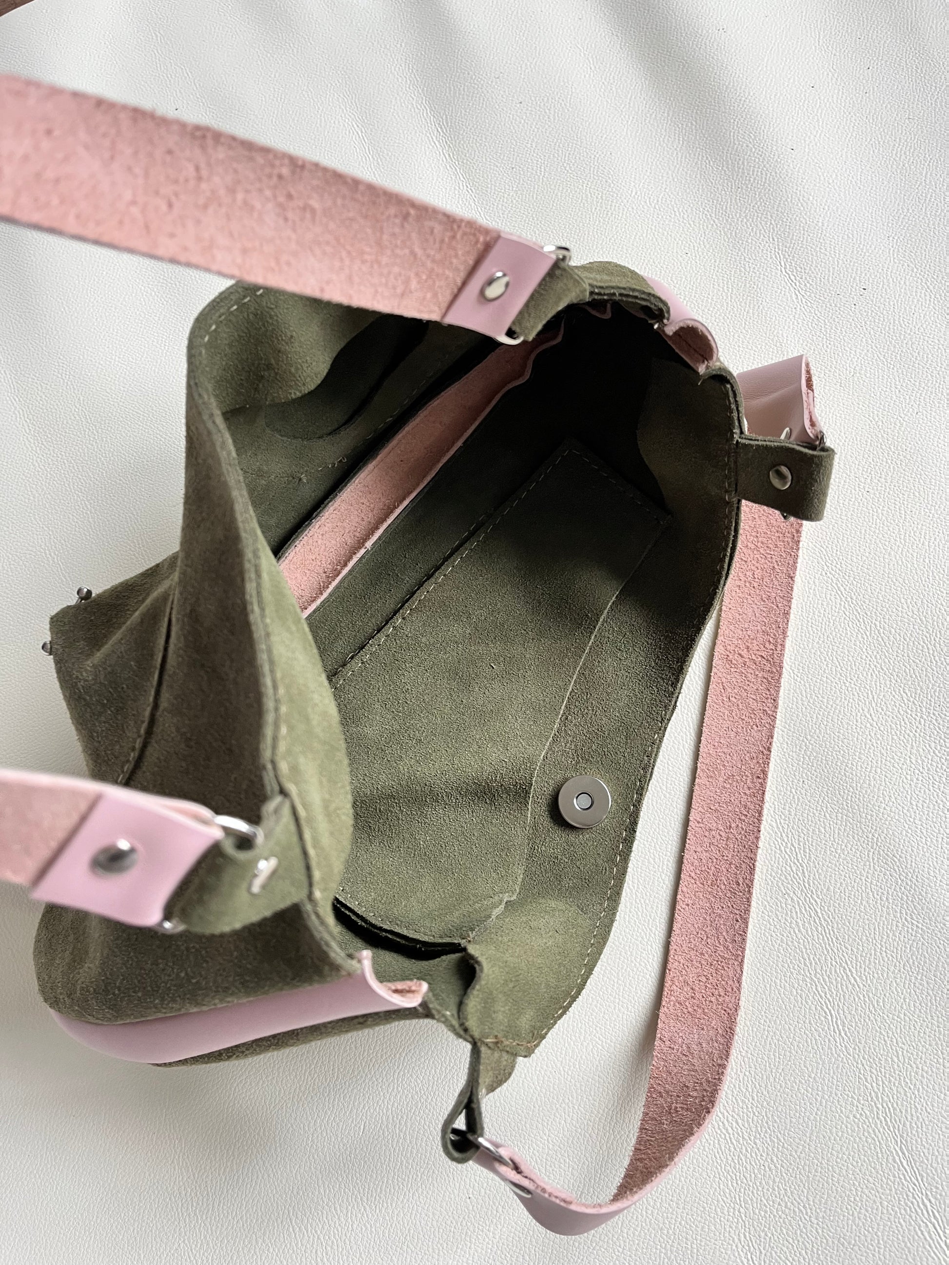 Peony Pierced Pair Shoulder Bag