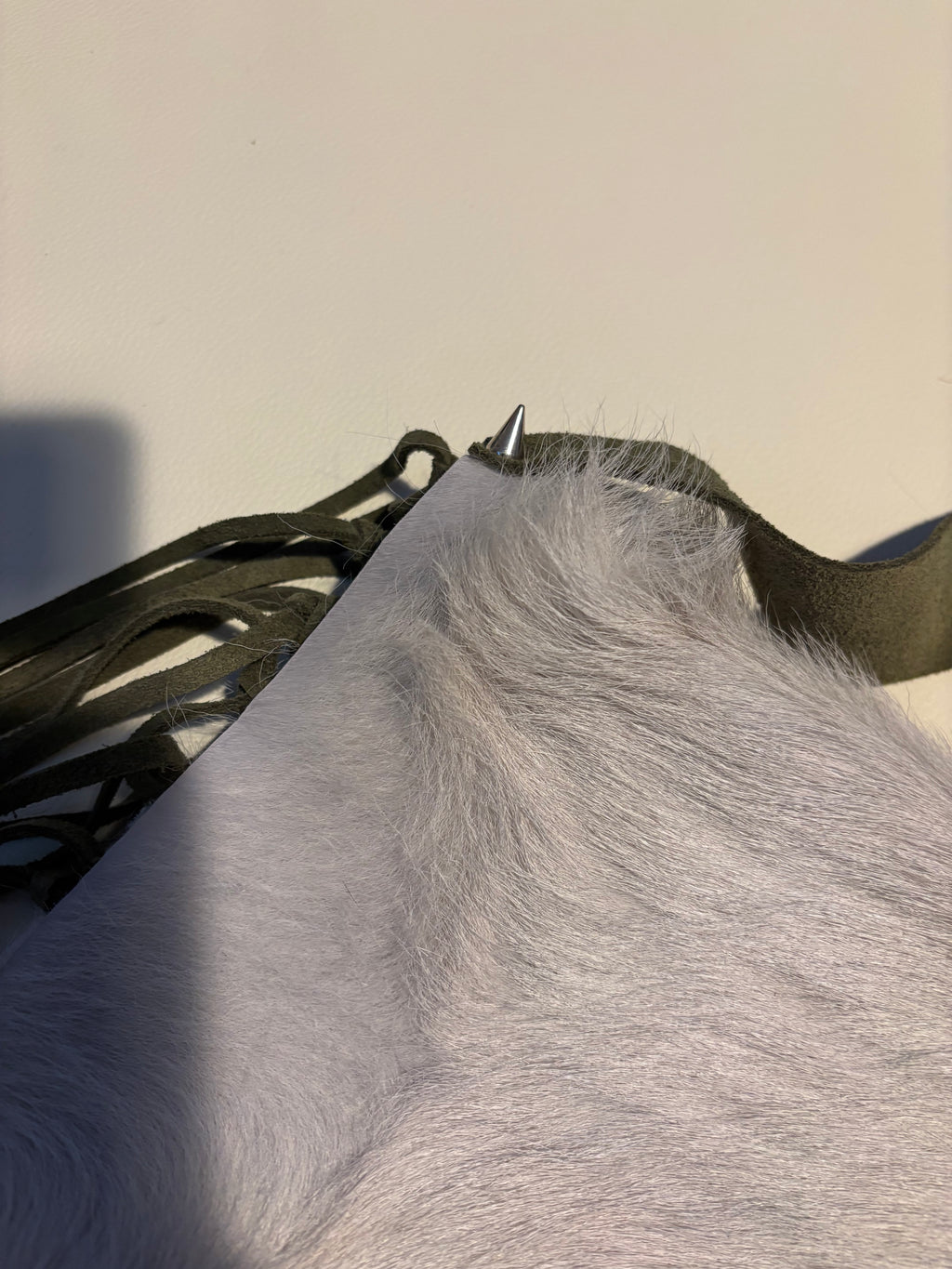 Tassel cowhide carry-all