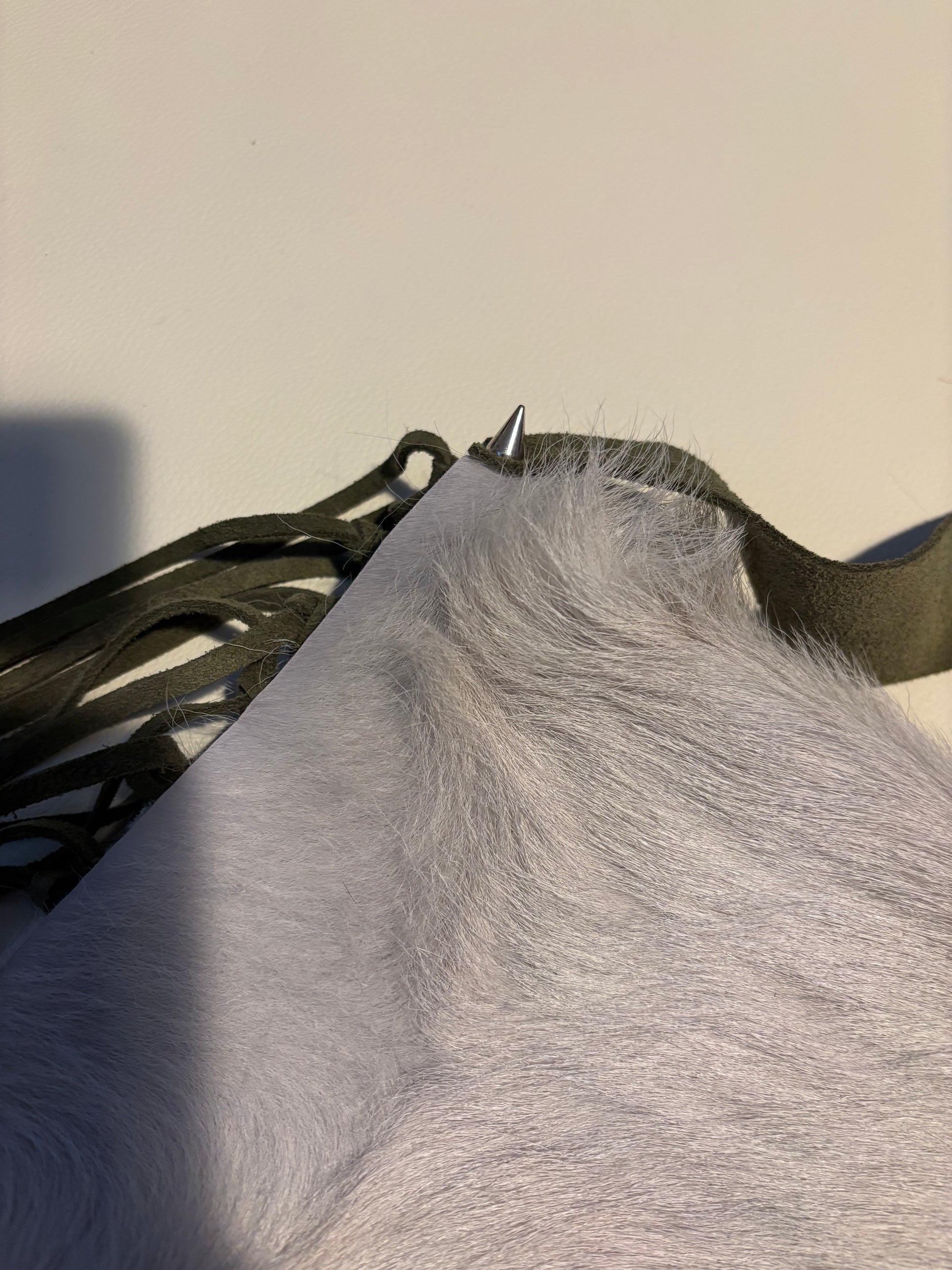 Tassel cowhide carry-all